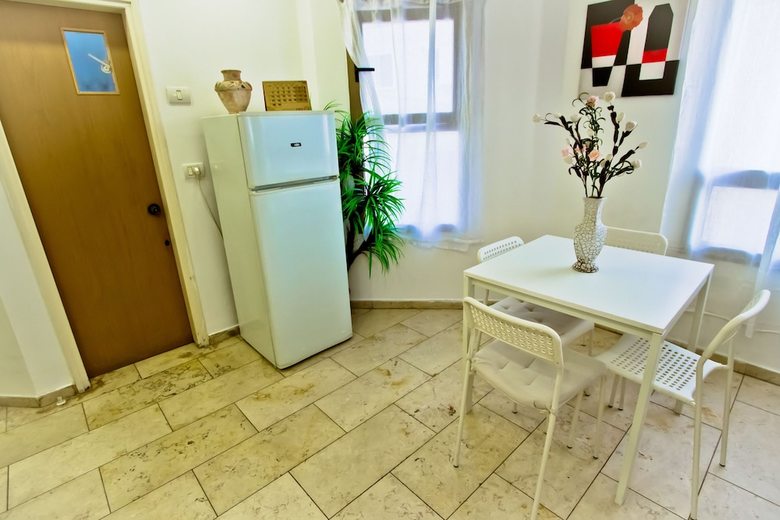 Apartment - Tel Aviv