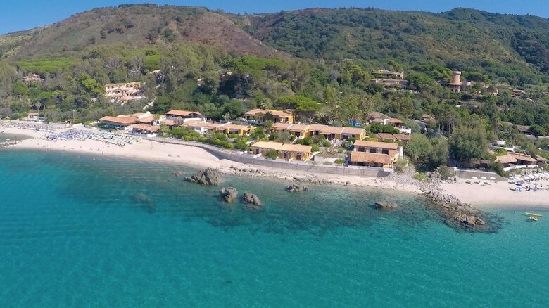 Hotel Baia Paraelios Resort