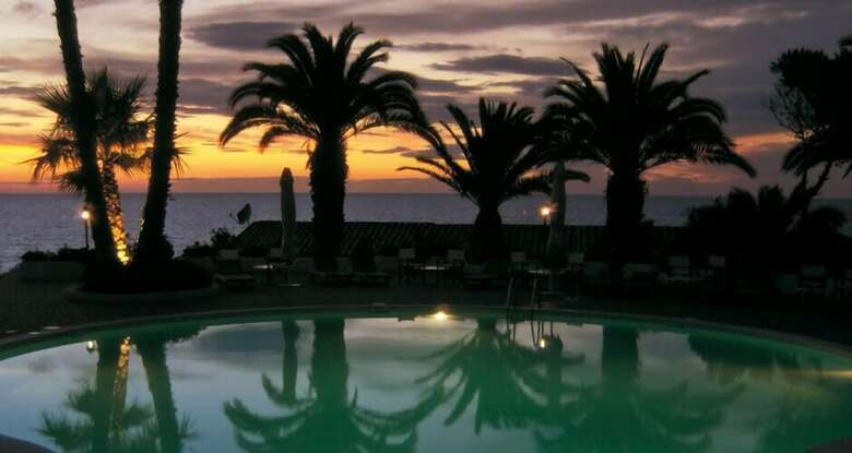 Hotel Baia Paraelios Resort
