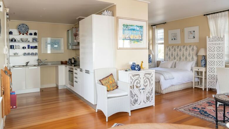 The Majestic Apartment