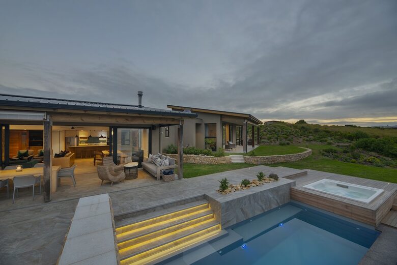 Hotel Alkira Lodge