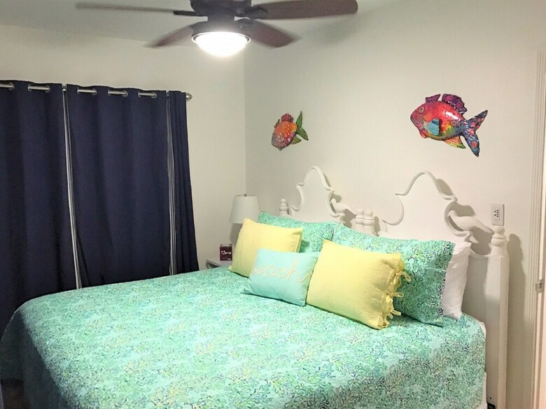 Pass A Grille St Pete Beach Home (105 -17)