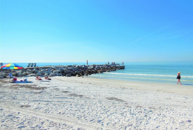 Pass A Grille St Pete Beach Home (105 -17)