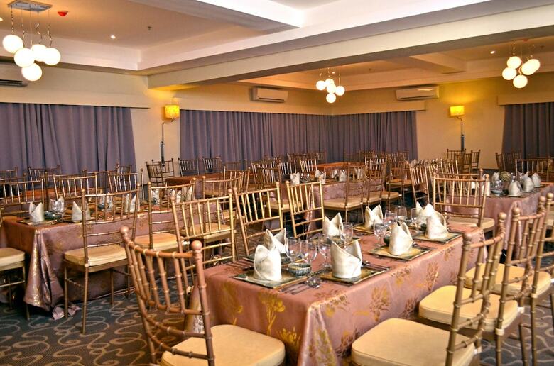 Hotel The Oriental Bataan