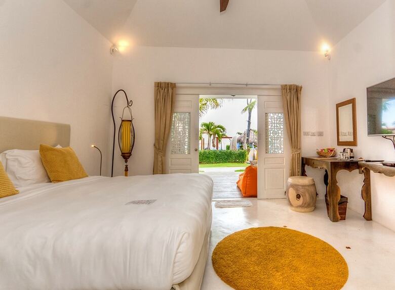 Hotel Sanae Beach Club