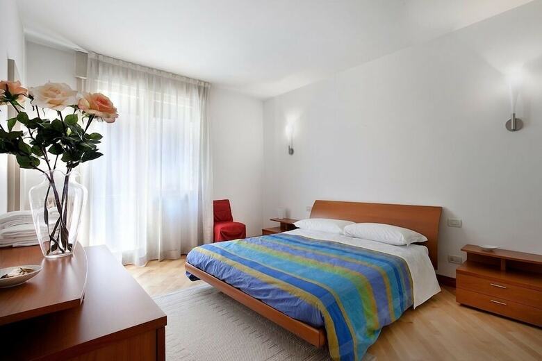 Grimaldi Apartments - Hermitage