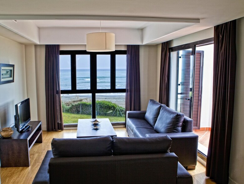 Casares Del Mar Luxury Apartments