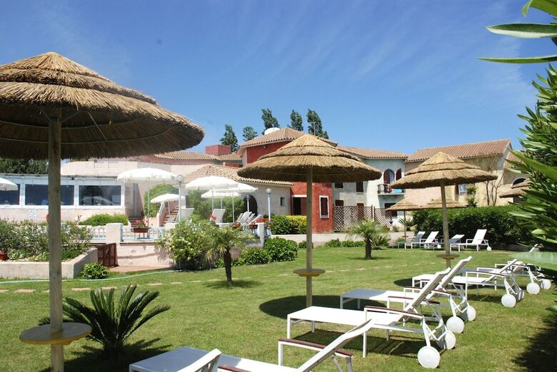 Hotel Stefania Boutique Hotel By The Beach
