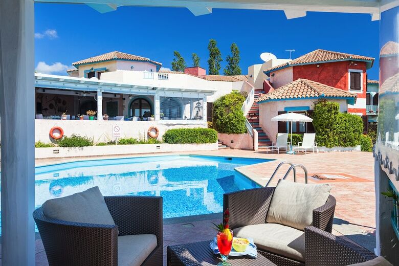 Hotel Stefania Boutique Hotel By The Beach