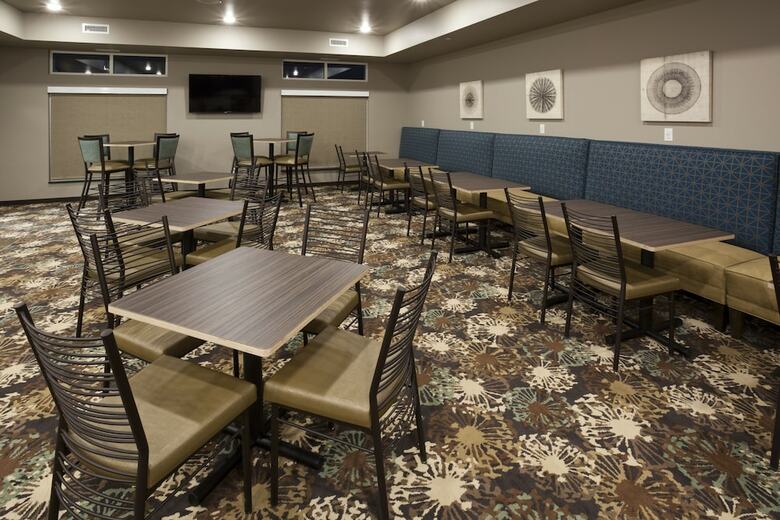 Grandstay Hotel And Suites