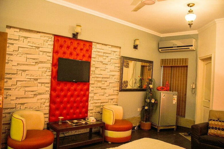 Bed & Breakfast Lahore Guest House