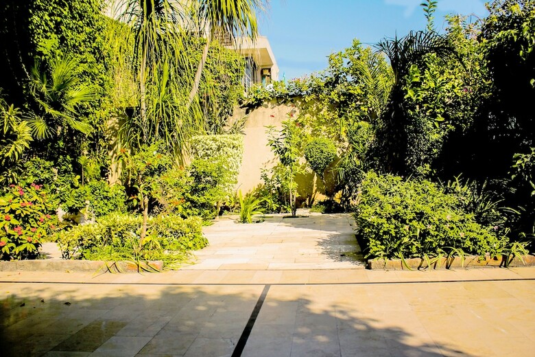 Bed & Breakfast Lahore Guest House
