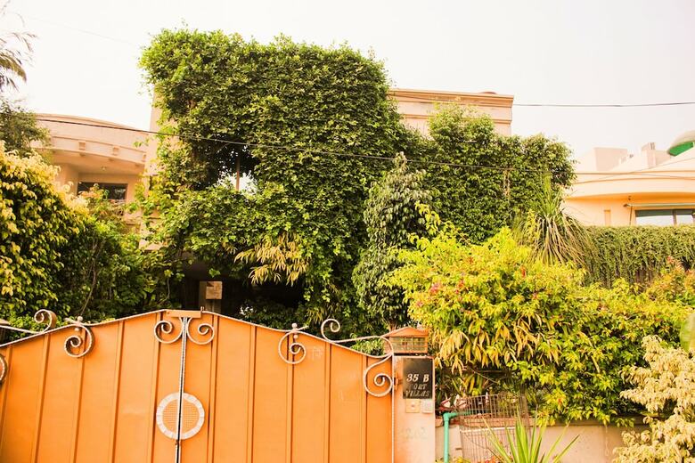 Bed & Breakfast Lahore Guest House
