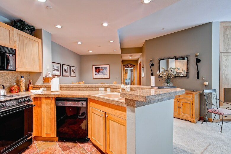 Highlands Westview By East West Hospitality