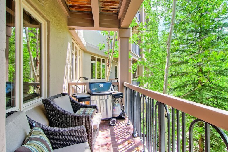 Highlands Westview By East West Hospitality