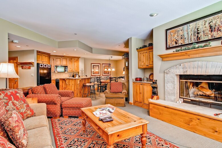 Highlands Westview By East West Hospitality