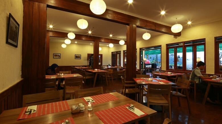 Hotel Puncak Pass Resort