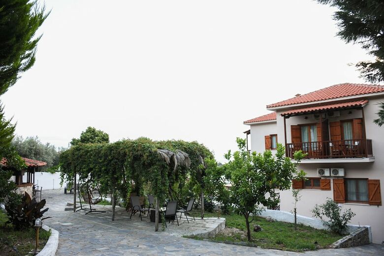 Hotel Seralis