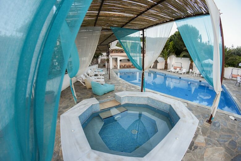 Hotel Seralis