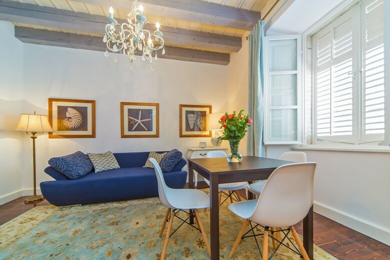 Old Town Apartments By Irundo