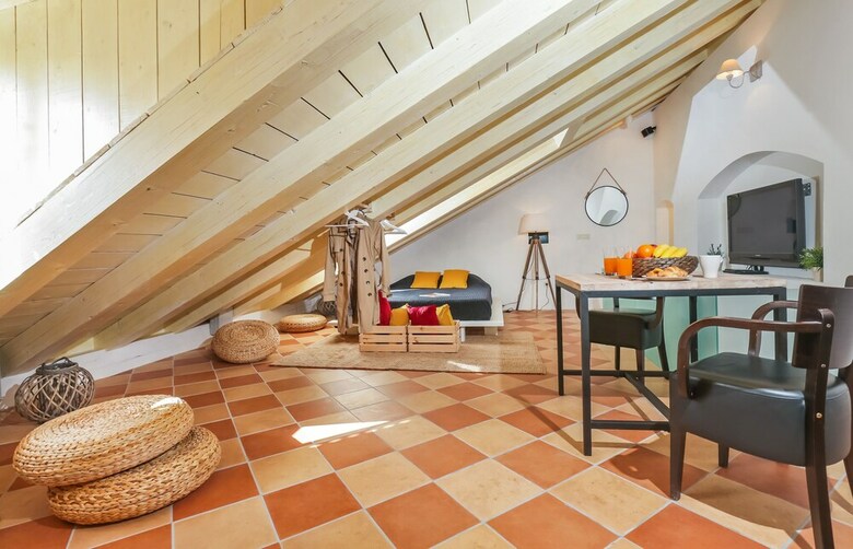 Old Town Apartments By Irundo