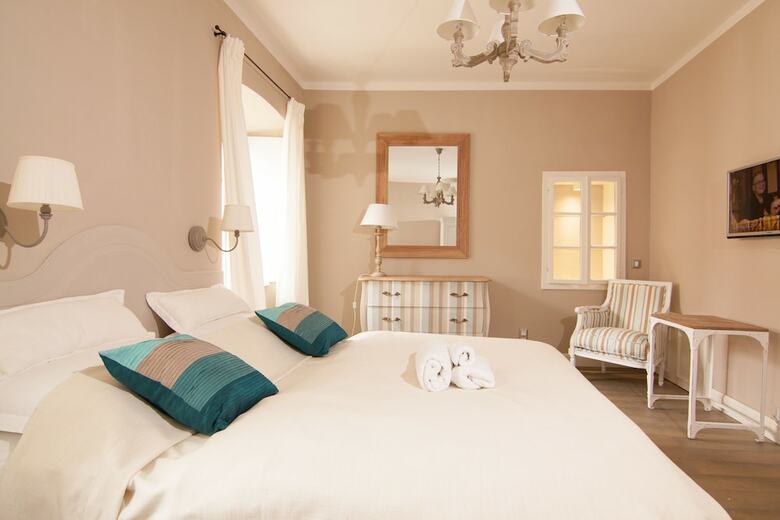 Old Town Apartments By Irundo