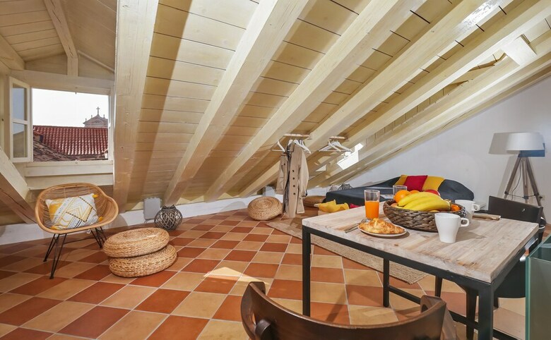 Old Town Apartments By Irundo