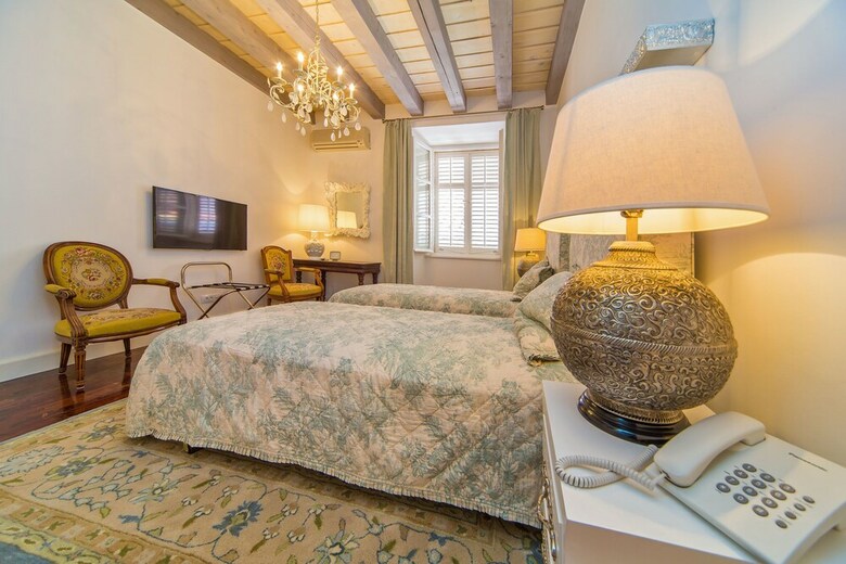 Old Town Apartments By Irundo