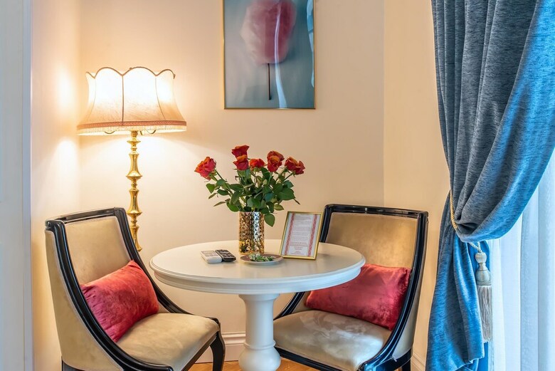 Bed & Breakfast Ingrami Suites