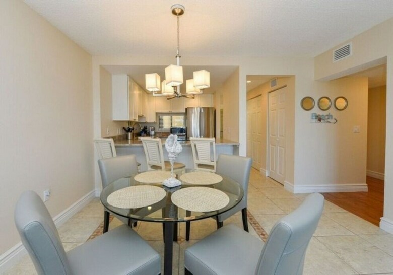 Bay Oaks By Beachside Management