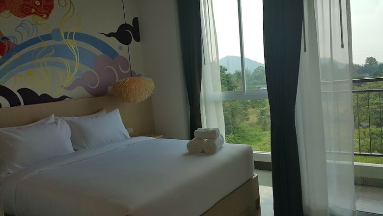 Hotel The Sila Sriracha