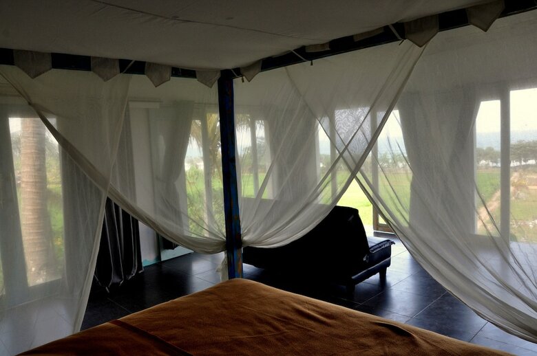 Hotel Dikaloha Medewi Surfcamp