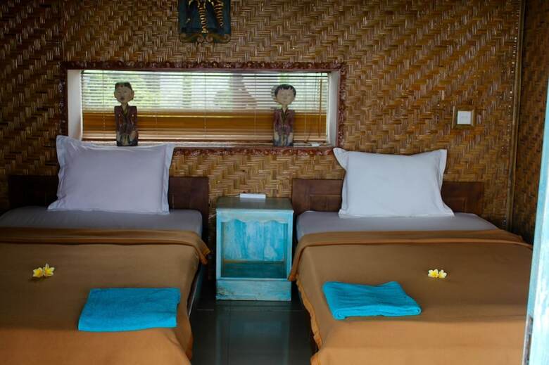 Hotel Dikaloha Medewi Surfcamp