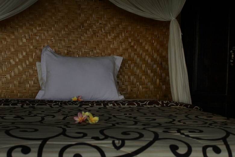 Hotel Dikaloha Medewi Surfcamp