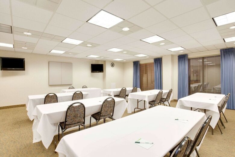 Hotel Wingate By Wyndham Bridgeport Wv