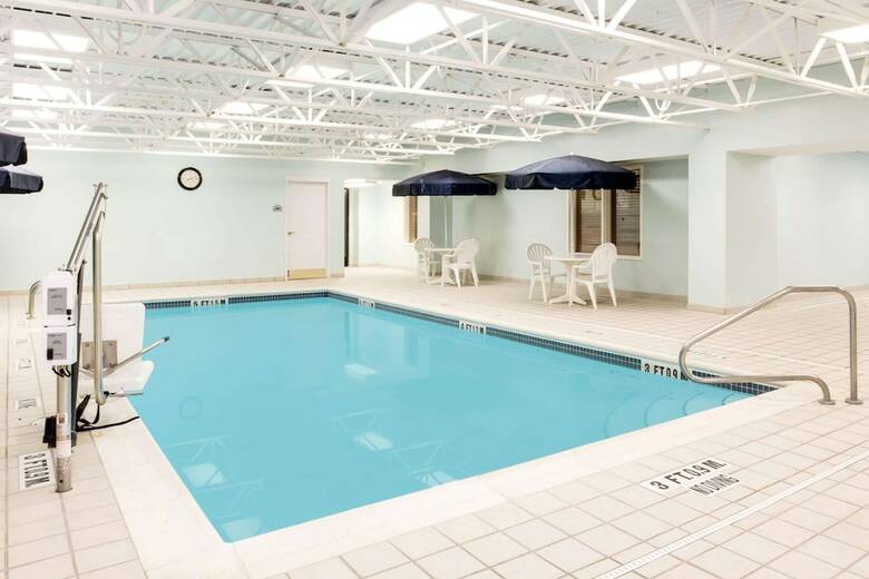 Hotel Wingate By Wyndham Bridgeport Wv