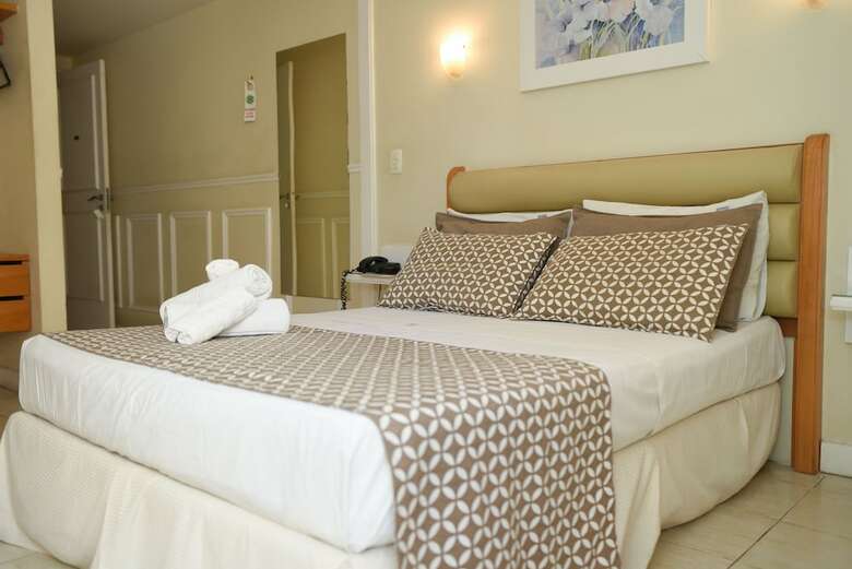 Hotel Village Icara�