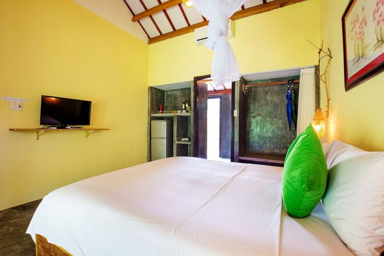 Bed & Breakfast Red Flower Cottages Homestay