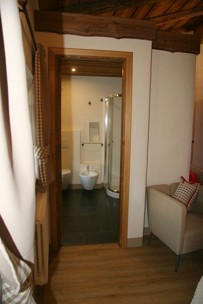 Hostal Ostello Del Castello Tirano