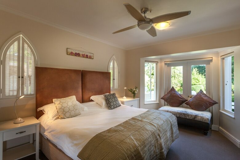 Hotel 11 Worcester-on-durban