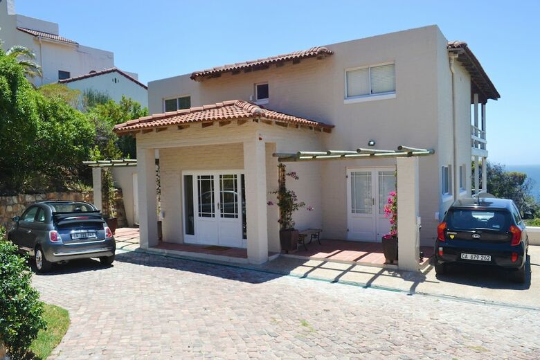 Apartamentos Seabreeze Luxury Two Bedroom Penthouse