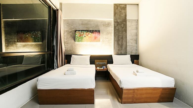 B2 Green Boutique & Budget Hotel