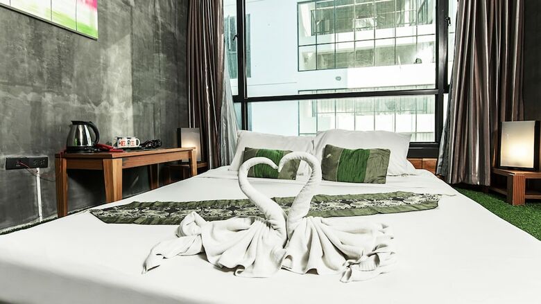 B2 Green Boutique & Budget Hotel