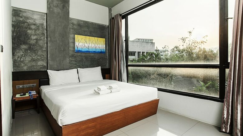 B2 Green Boutique & Budget Hotel