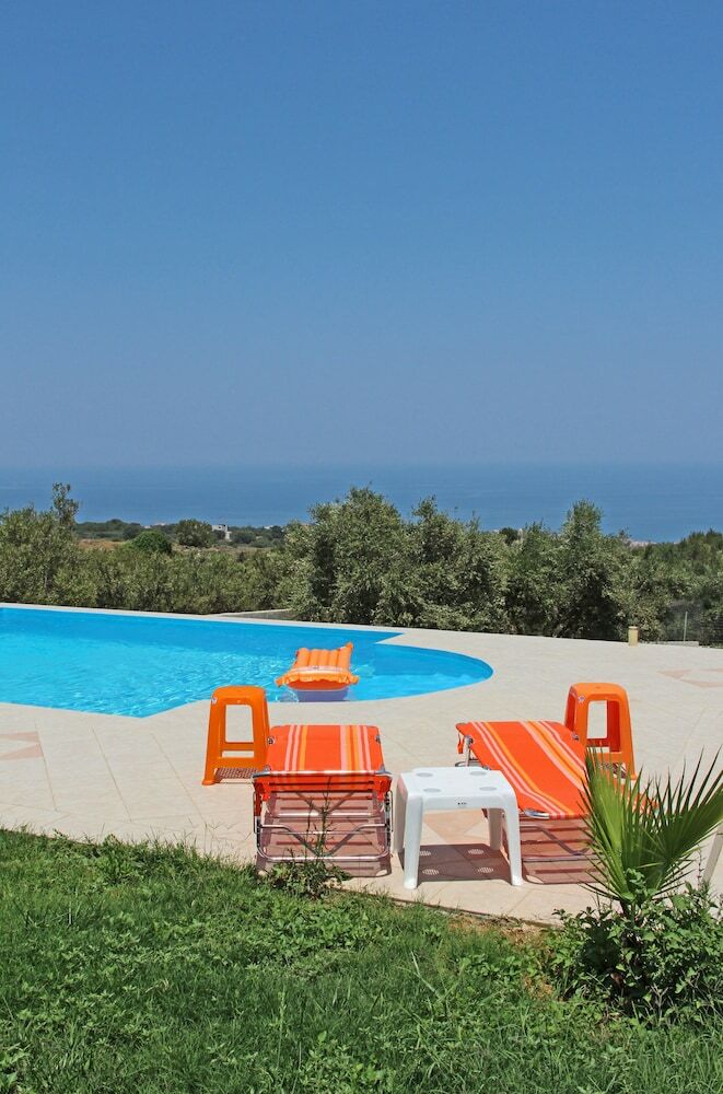Apartamentos Farm Villa