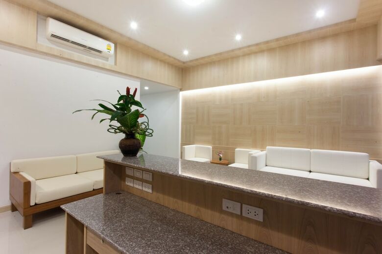 Hotel Chalong Princess Pool Villa Resort