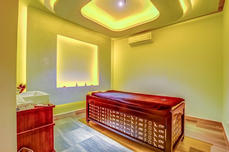 Amc Royal Hotel & Spa