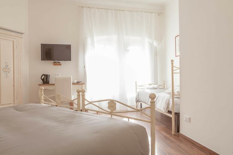 Hotel Donna Margherita Rome Suite & Rooms
