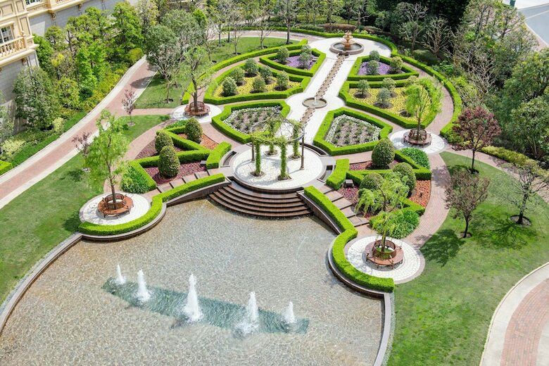 Tokyo Disneyland Hotel