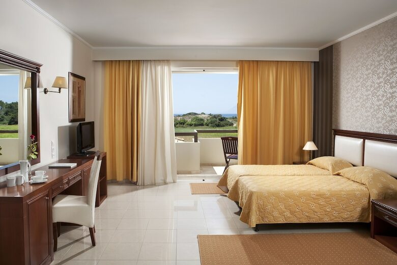 Hotel Olympia Golden Beach & Spa